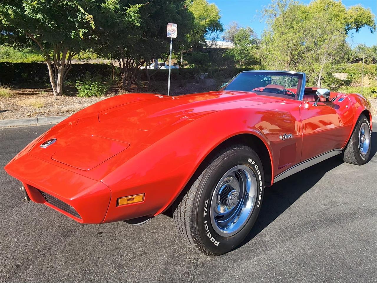 Chevrolet-Corvette-stingray-1974-Red-Red