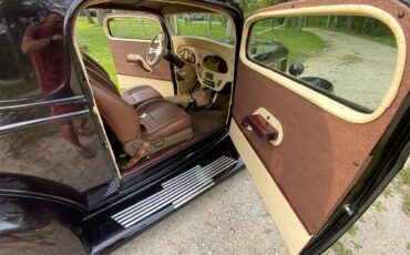 Chevrolet-Coupe-1934-Dark-Purple-Tan-18