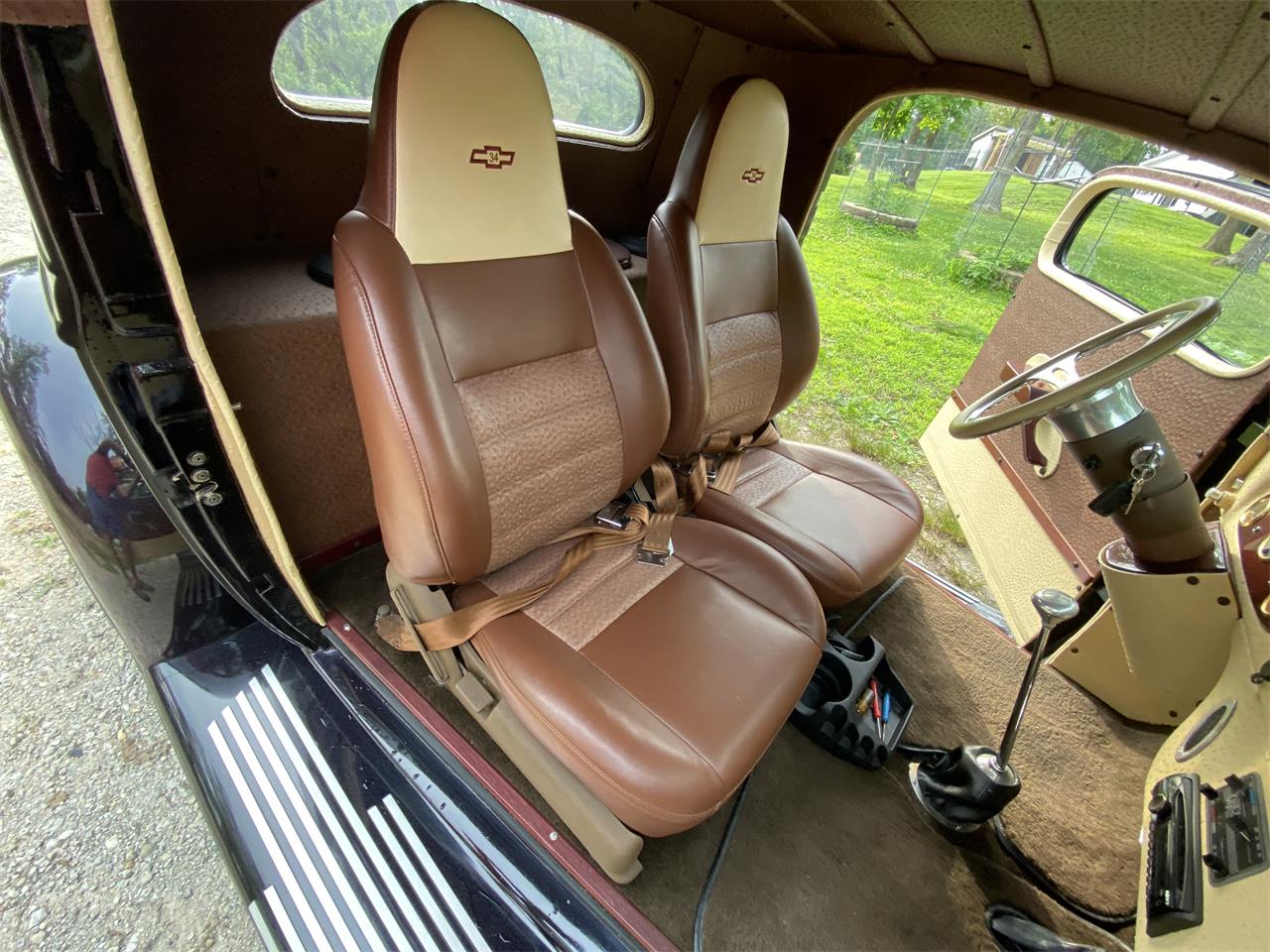 Chevrolet-Coupe-1934-Dark-Purple-Tan-8