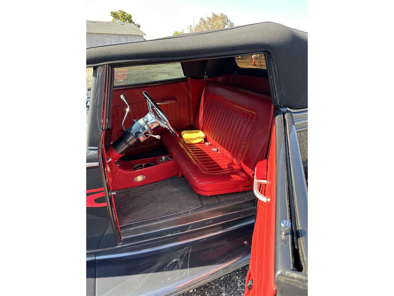Chevrolet-Coupe-1934-Gunmetal-gray-Red-14
