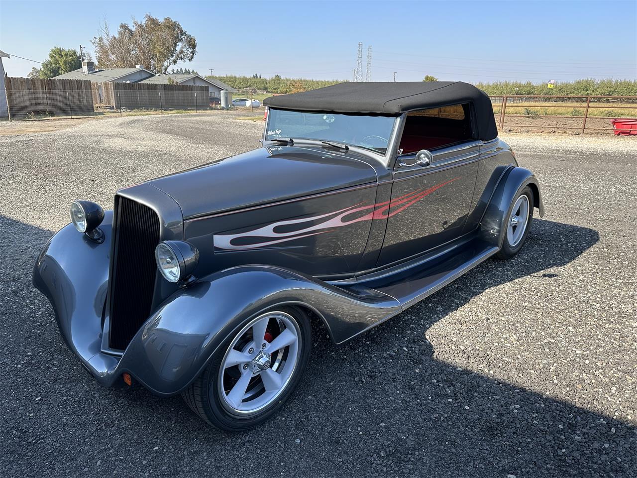 Chevrolet-Coupe-1934-Gunmetal-gray-Red-3