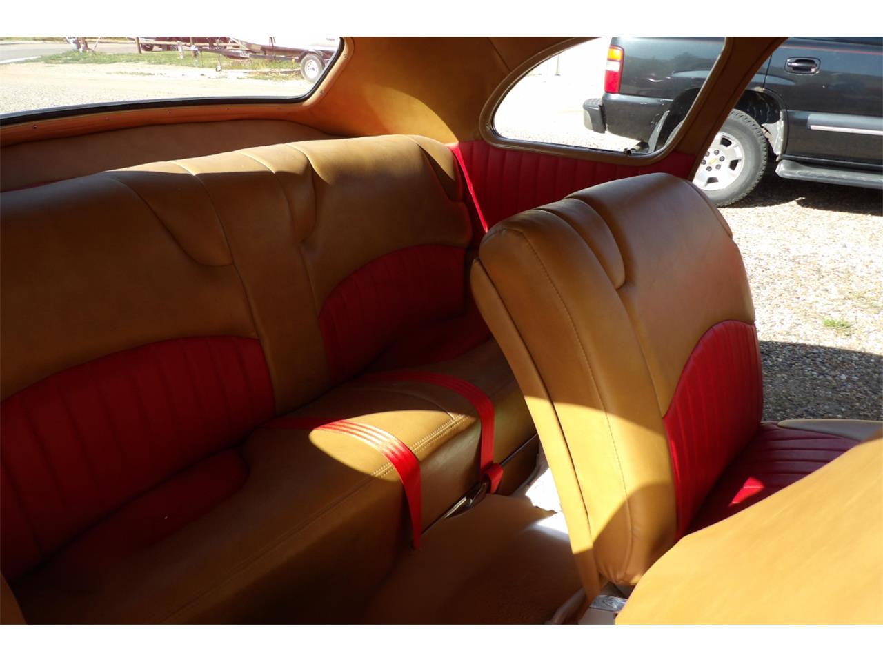 Chevrolet-Coupe-1947-Red-RedTan-10