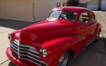 Chevrolet-Coupe-1947-Red-RedTan-4