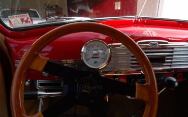 Chevrolet-Coupe-1947-Red-RedTan-7