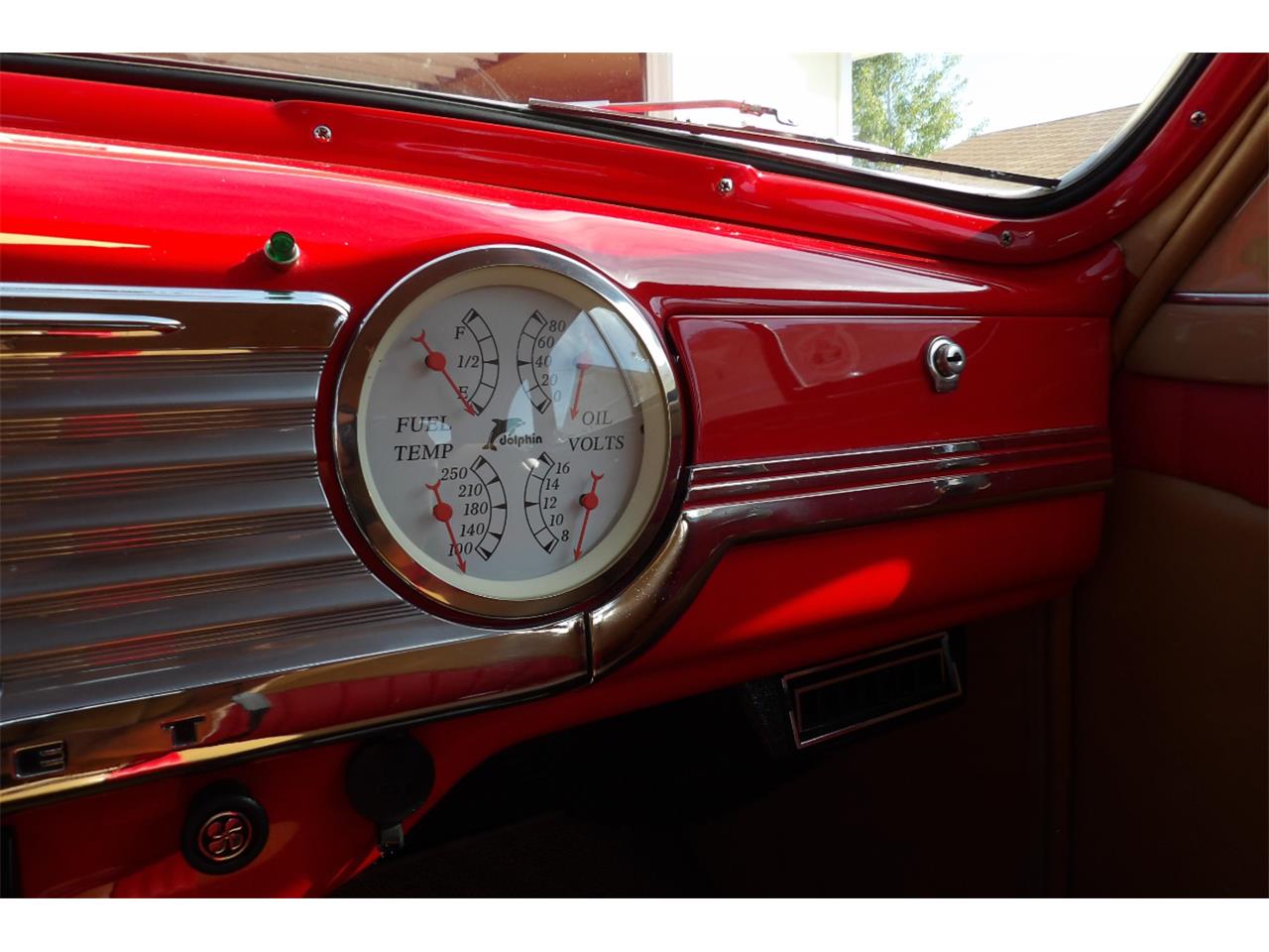Chevrolet-Coupe-1947-Red-RedTan-8