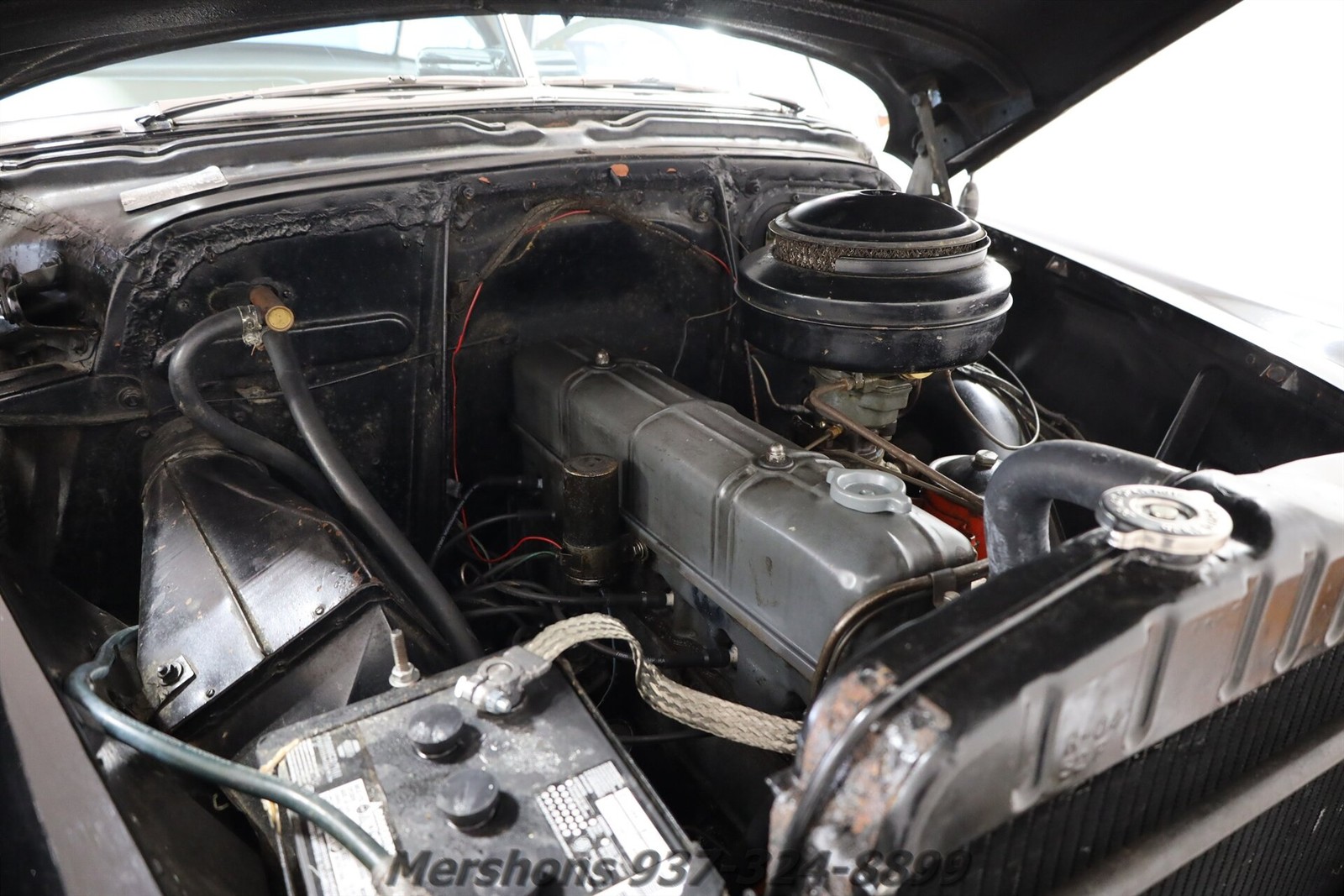 Chevrolet-DeLuxe-Coupe-1952-Sedan-15