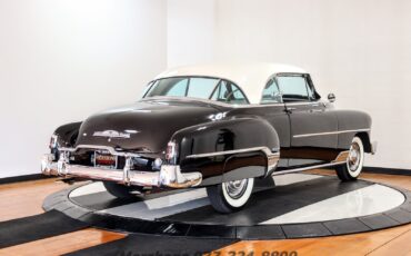 Chevrolet-DeLuxe-Coupe-1952-Sedan-8