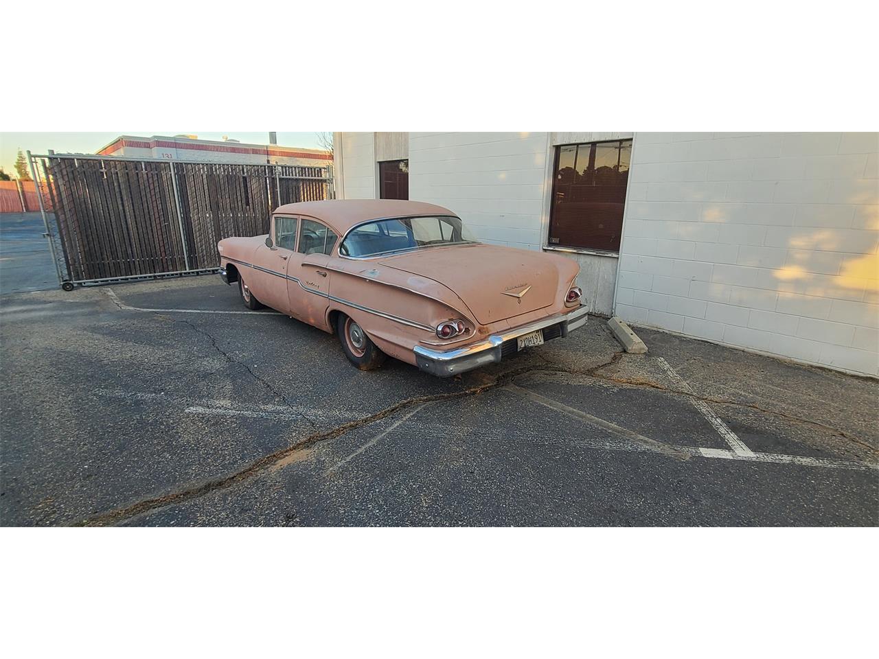 Chevrolet-Delray-1958-Salmon-Gray-3