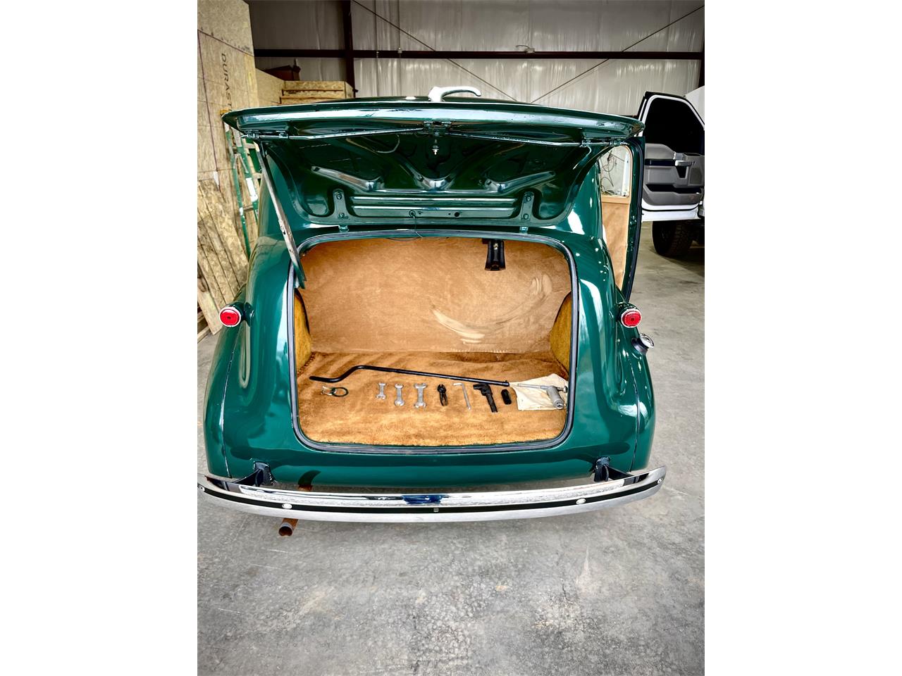 Chevrolet-Deluxe-1939-Dark-Green-Tan-12