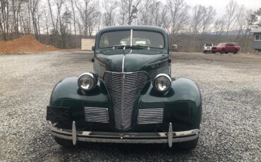 Chevrolet-Deluxe-1939-Dark-Green-Tan