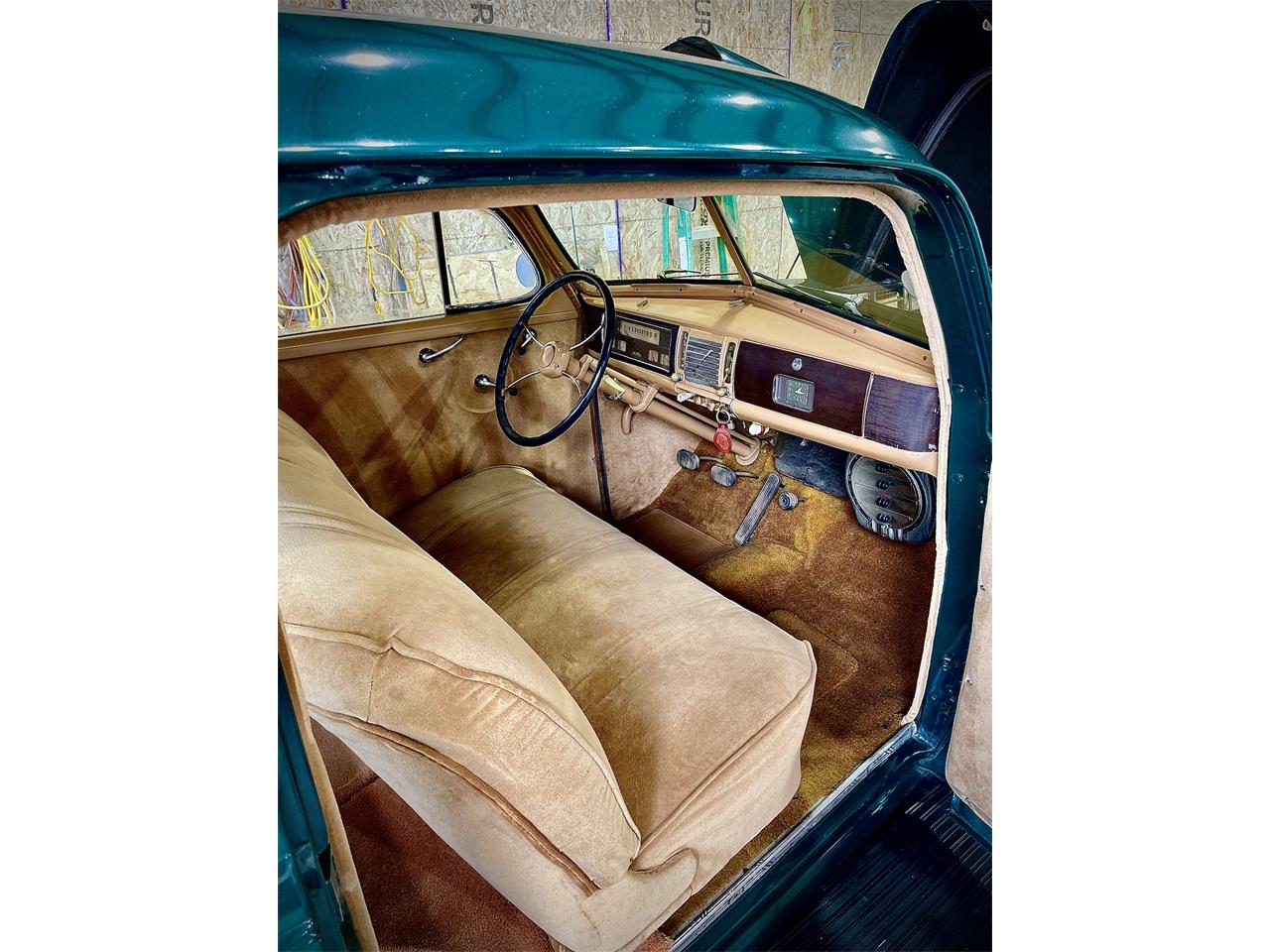 Chevrolet-Deluxe-1939-Dark-Green-Tan-9