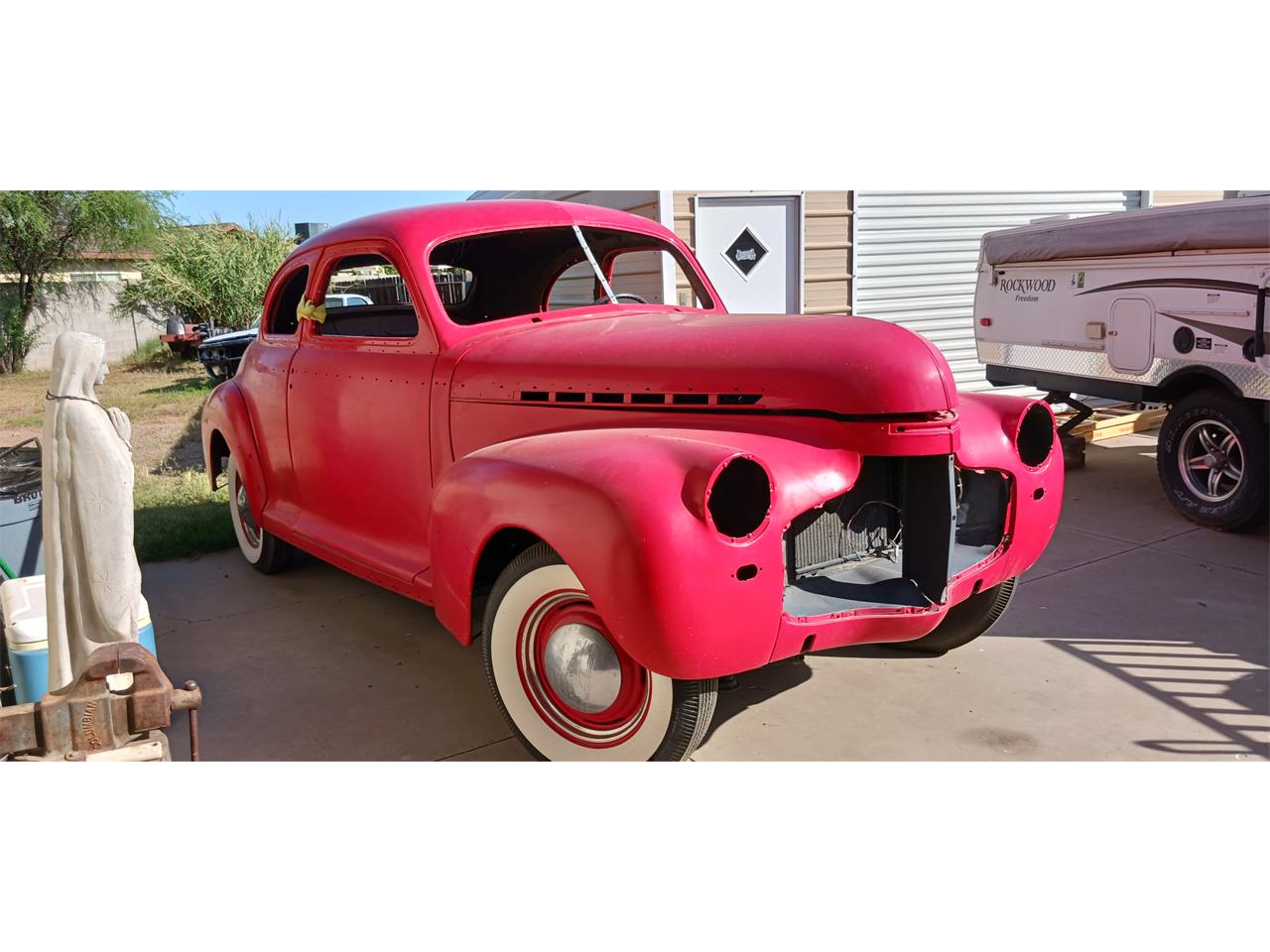 Chevrolet-Deluxe-1941-Red-11