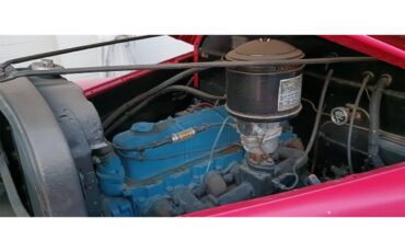 Chevrolet-Deluxe-1941-Red-26