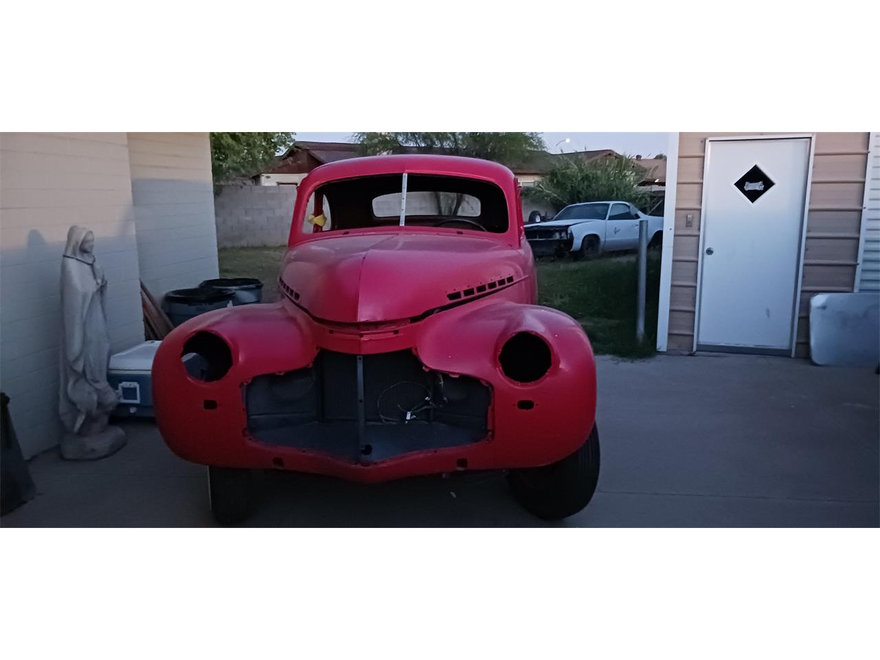 Chevrolet-Deluxe-1941-Red