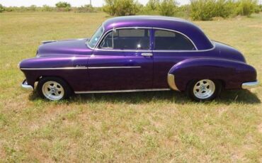 Chevrolet-Deluxe-1949-Purple-Gray