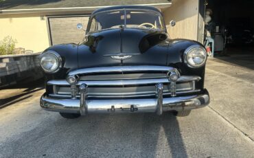 Chevrolet-Deluxe-1950-Black-Gray-2