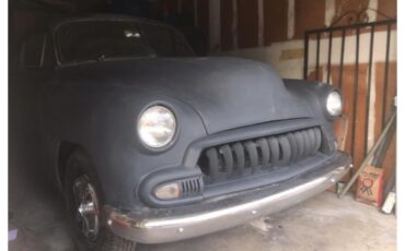 Chevrolet-Deluxe-1951-Grey-White-blue-2