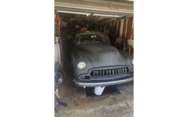 Chevrolet-Deluxe-1951-Grey-White-blue
