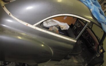 Chevrolet-Deluxe-1951-gray-black-11