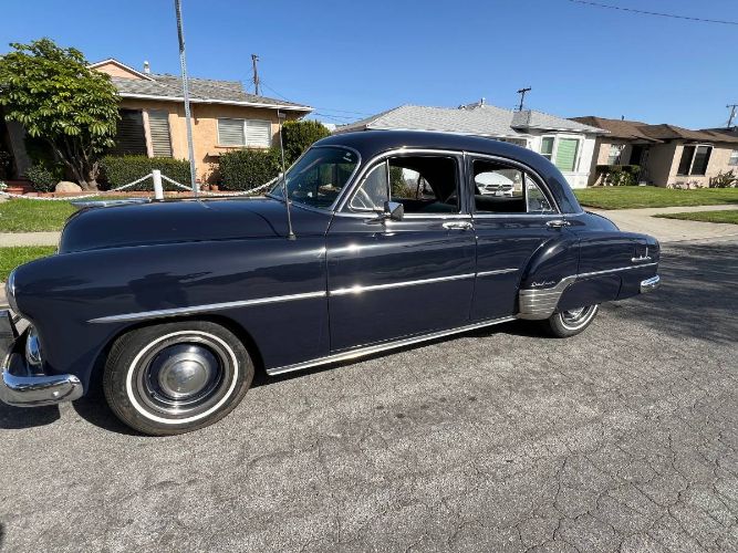 Chevrolet-Deluxe-1952-19