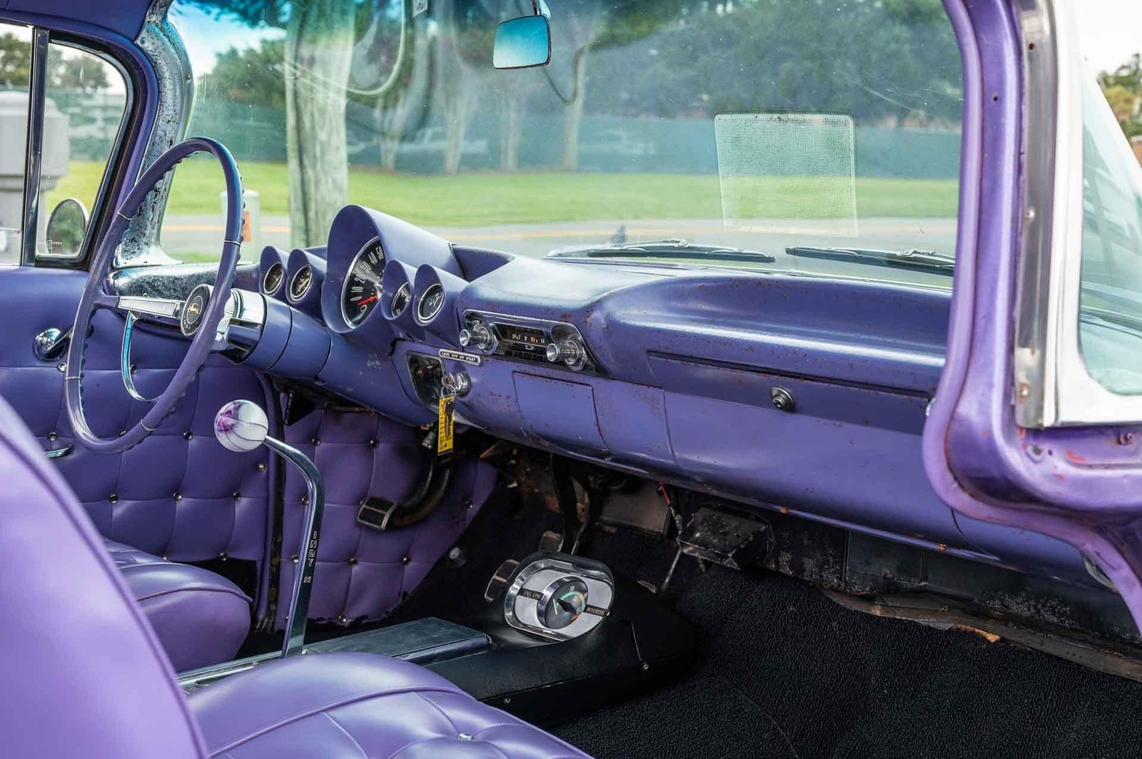Chevrolet-El-Camino-1960-2-Door-11
