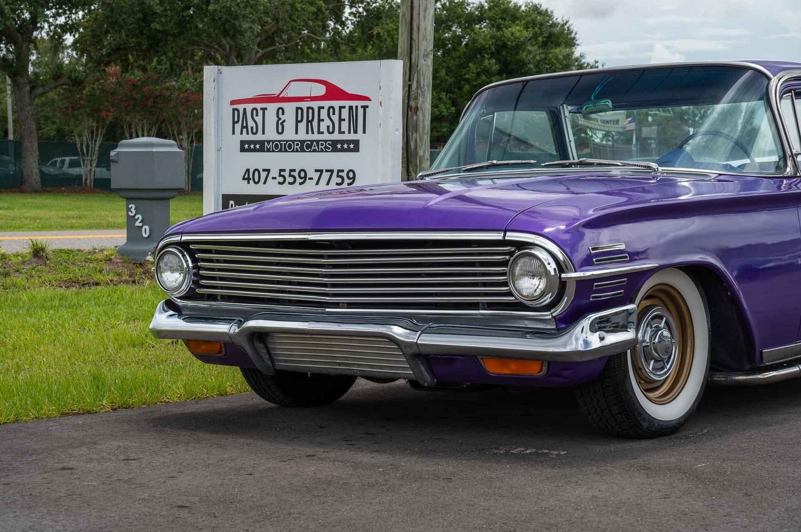 Chevrolet-El-Camino-1960-2-Door-24