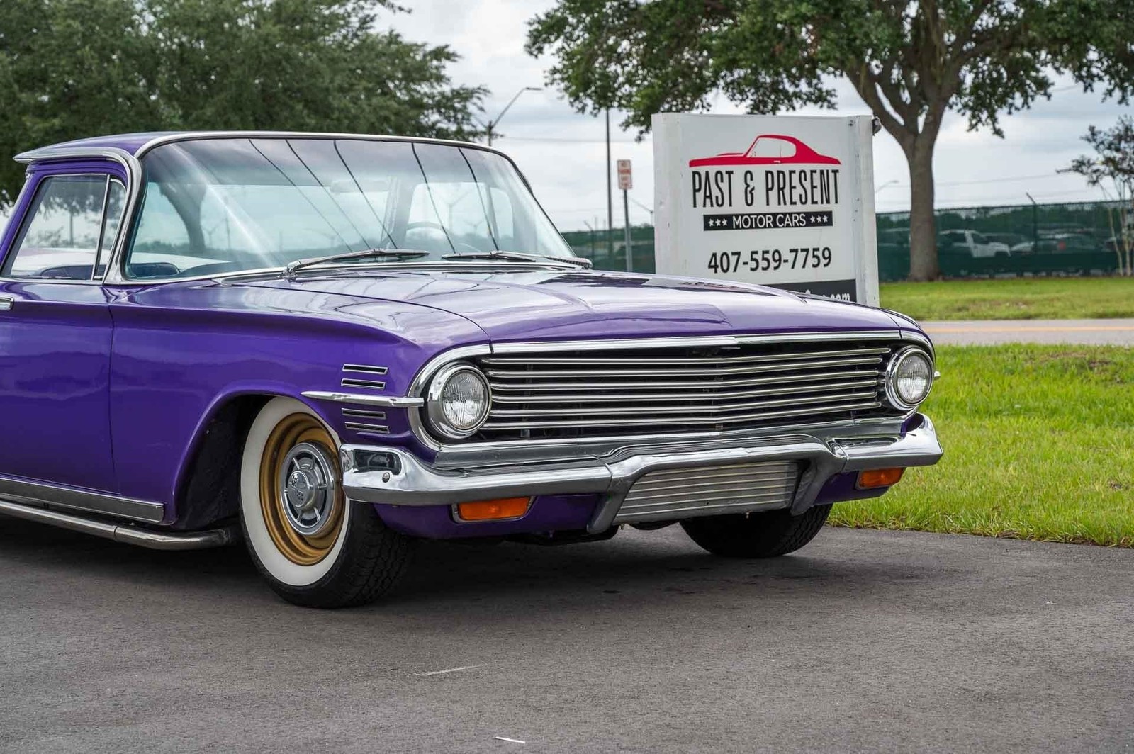 Chevrolet-El-Camino-1960-2-Door-36
