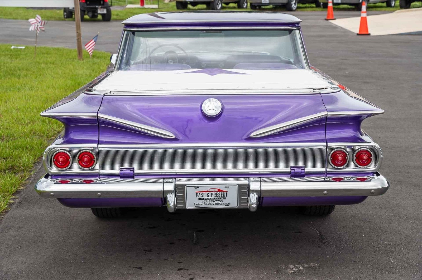 Chevrolet-El-Camino-1960-2-Door-4