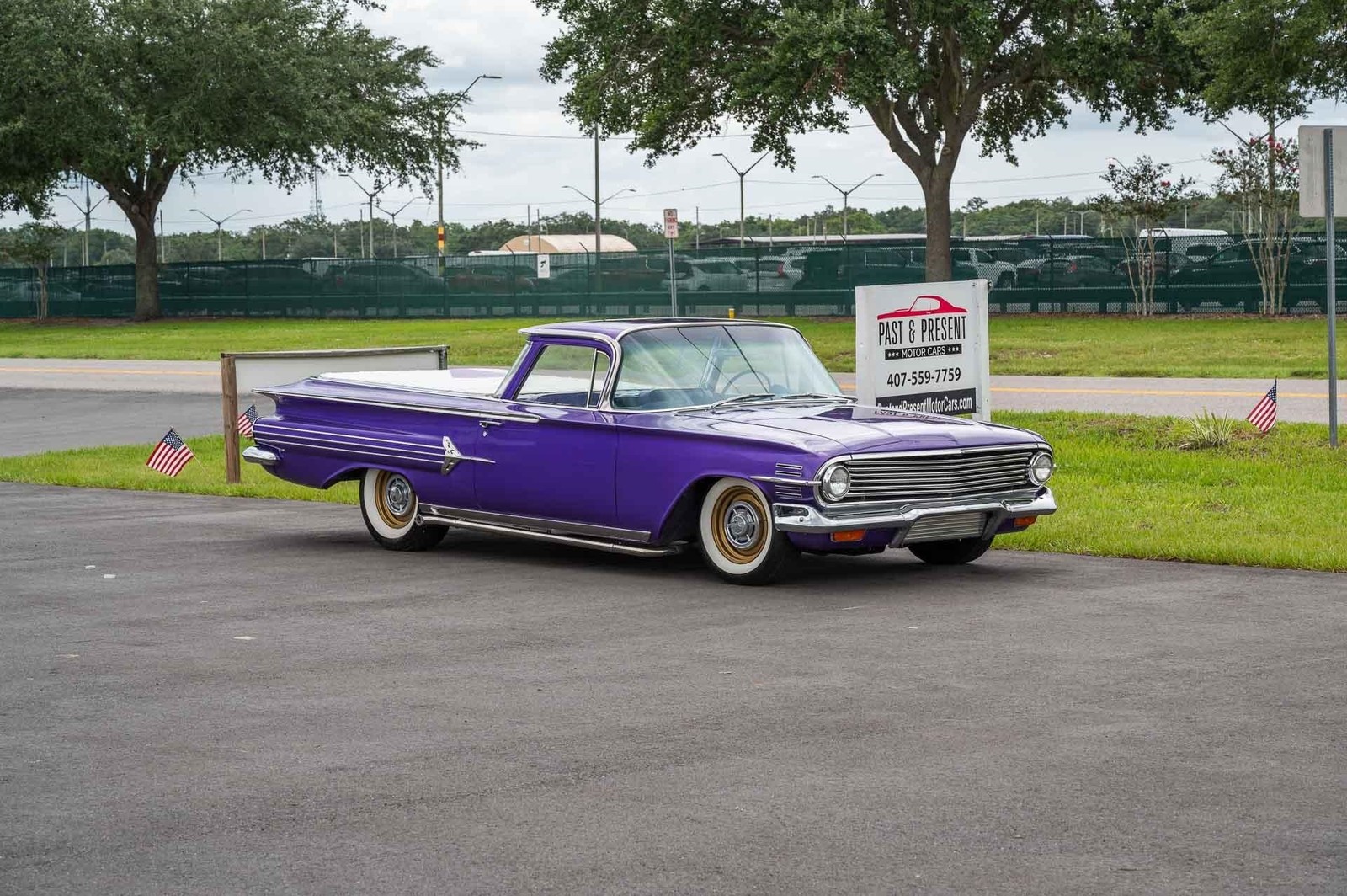 Chevrolet-El-Camino-1960-2-Door-8