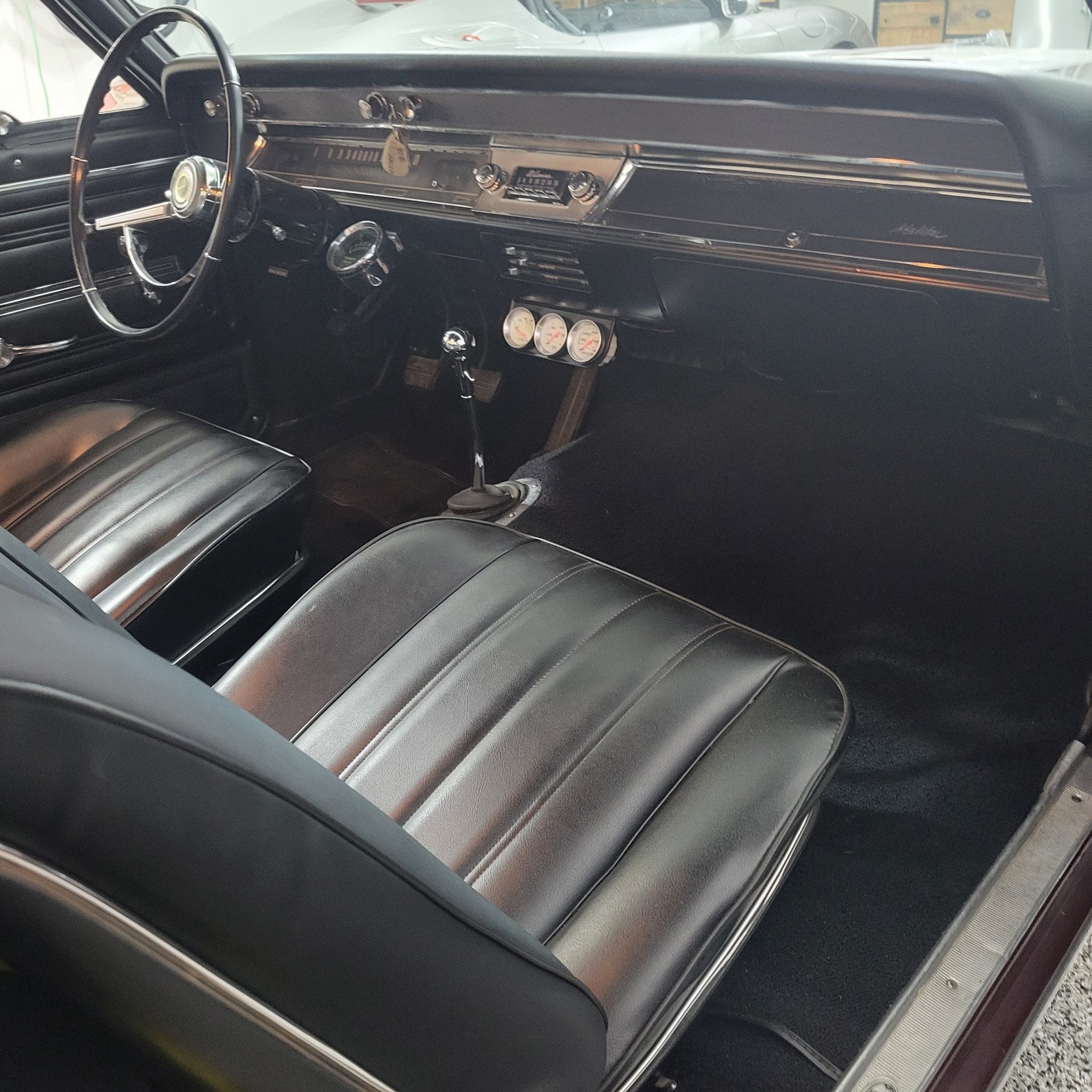 Chevrolet-El-Camino-1966-Sedan-6