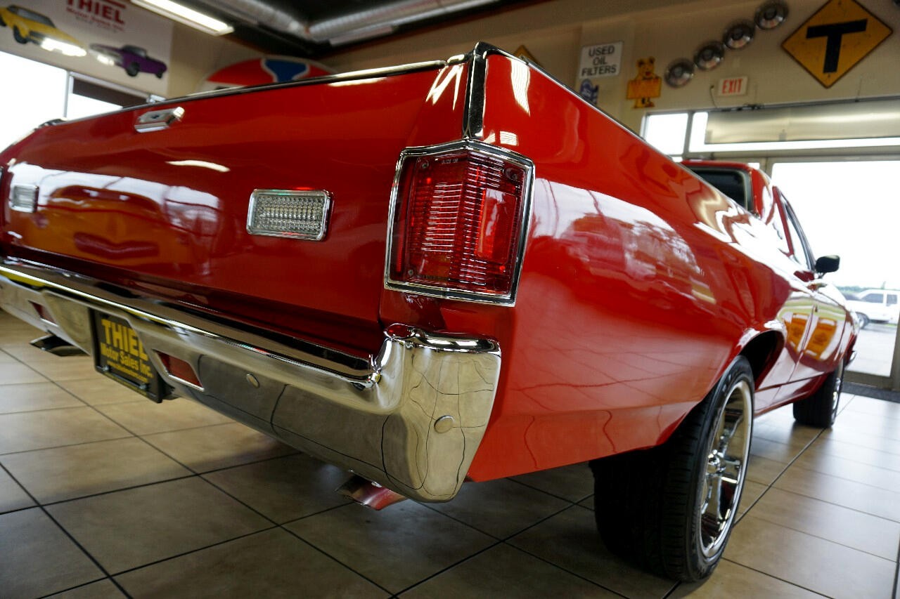 Chevrolet-El-Camino-1972-Classic-Car-17