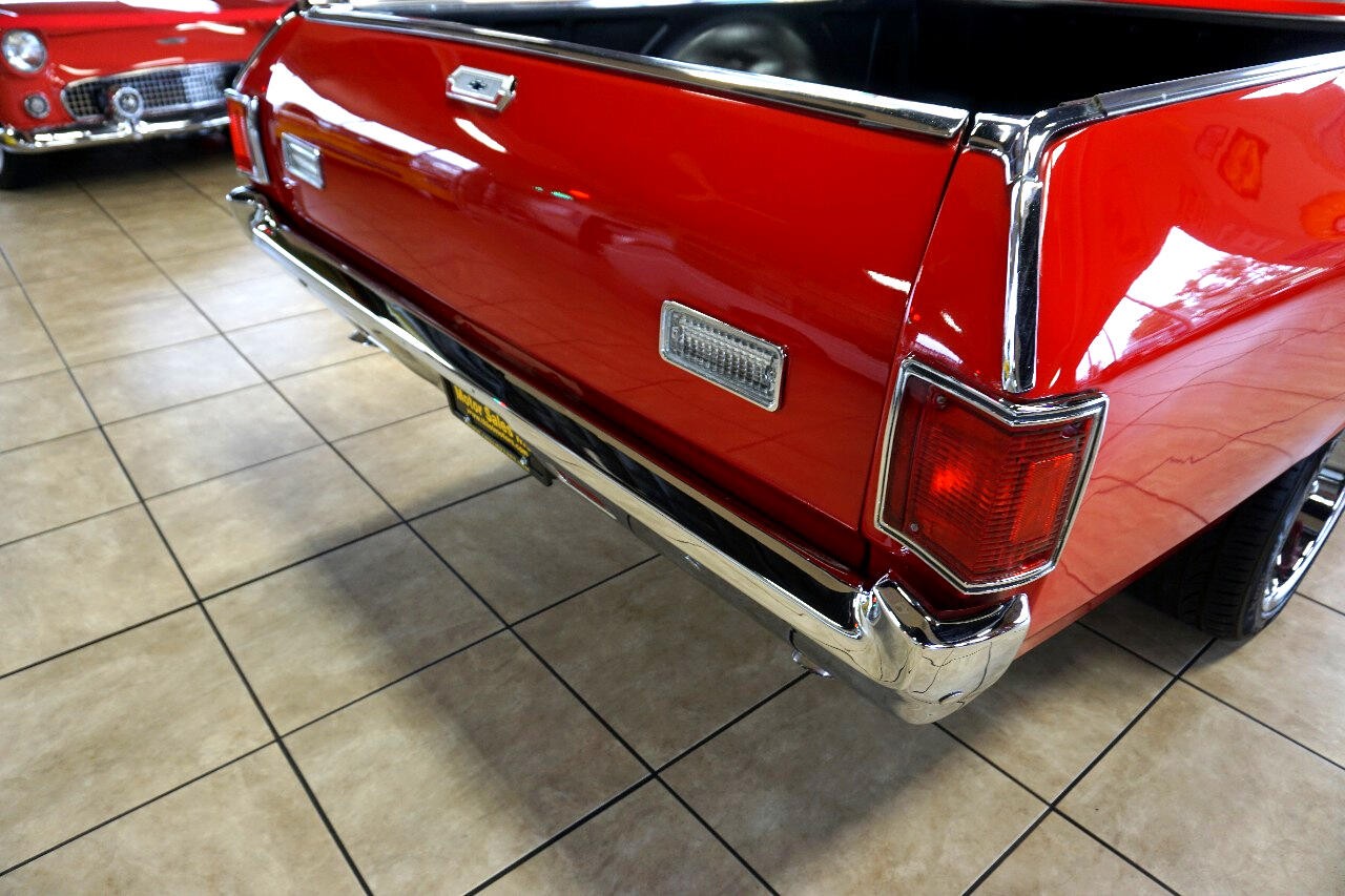 Chevrolet-El-Camino-1972-Classic-Car-19