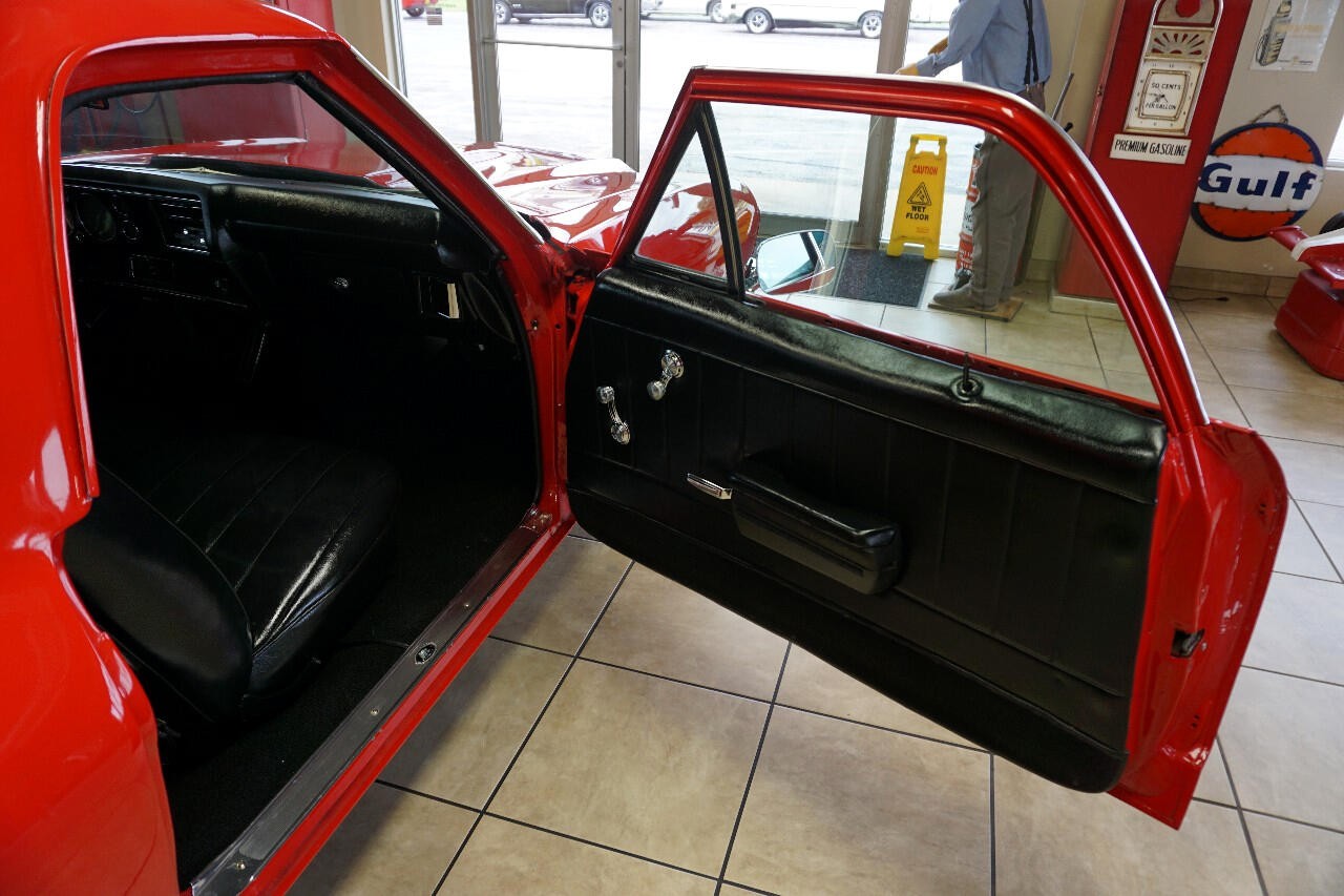 Chevrolet-El-Camino-1972-Classic-Car-22