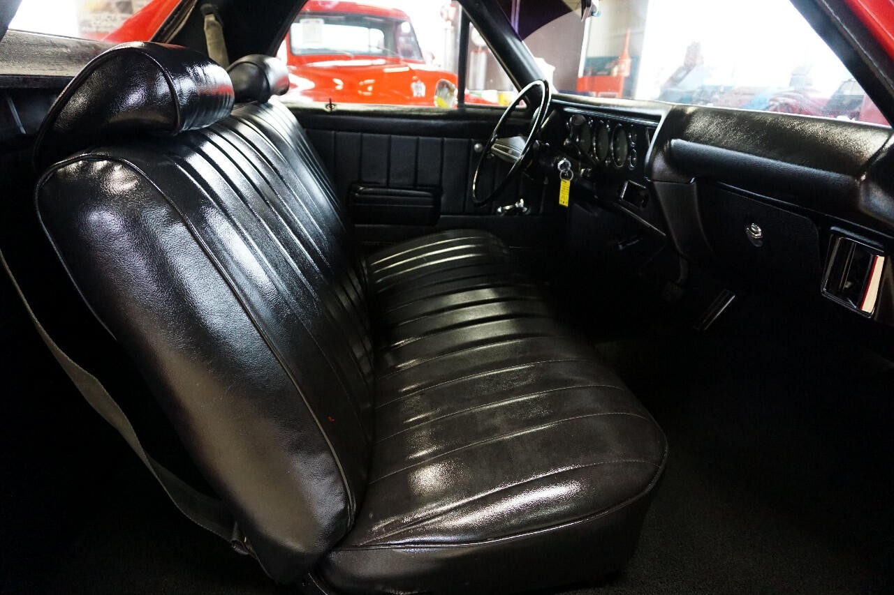 Chevrolet-El-Camino-1972-Classic-Car-23