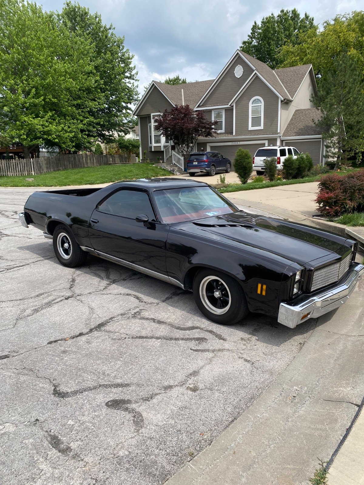 Chevrolet-El-Camino-1976-Standard-Cab-Pickup-1