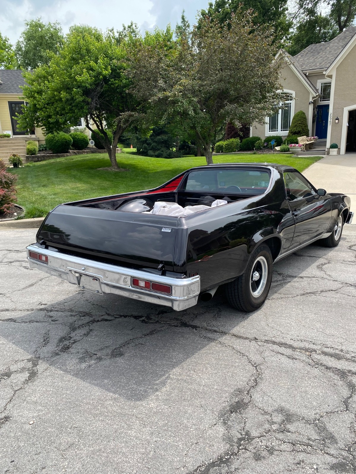 Chevrolet-El-Camino-1976-Standard-Cab-Pickup