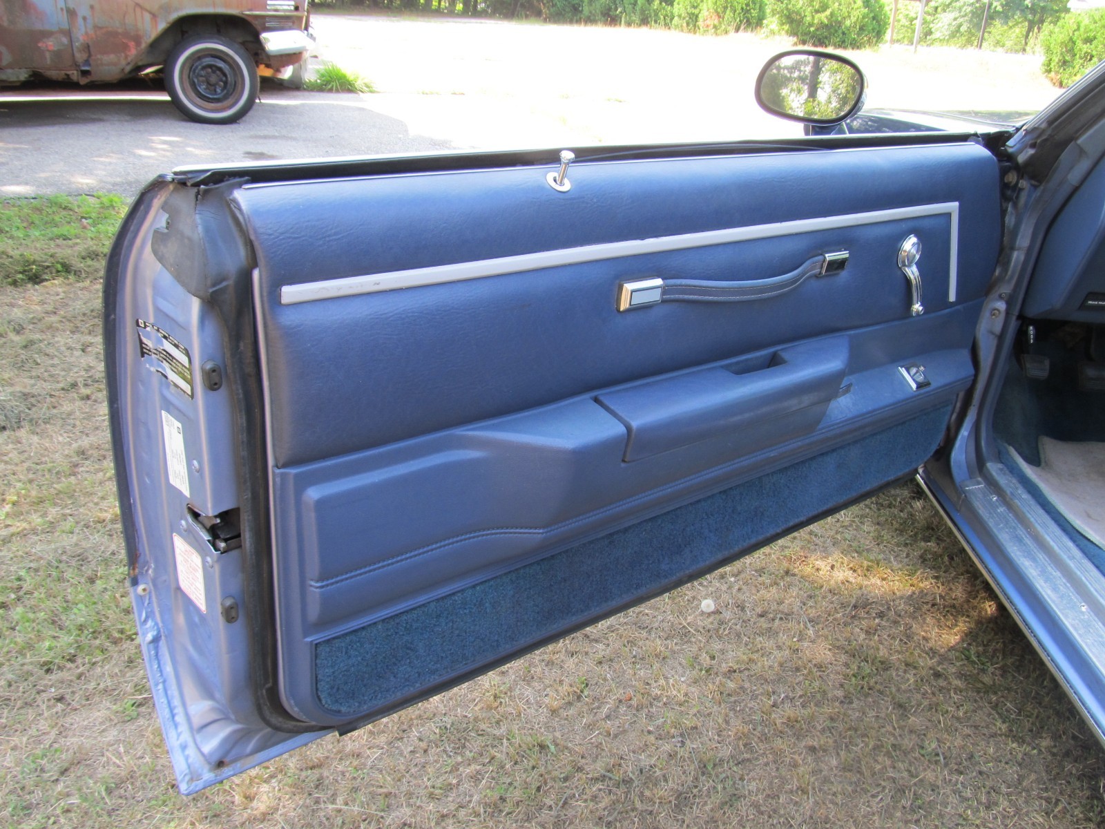 Chevrolet-El-Camino-1983-17