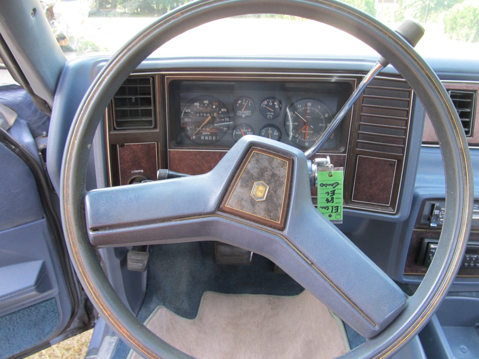 Chevrolet-El-Camino-1983-21