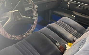 Chevrolet-El-Camino-1983-Standard-Cab-Pickup-4
