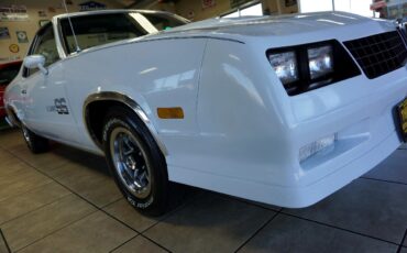 Chevrolet-El-Camino-1984-Truck-15