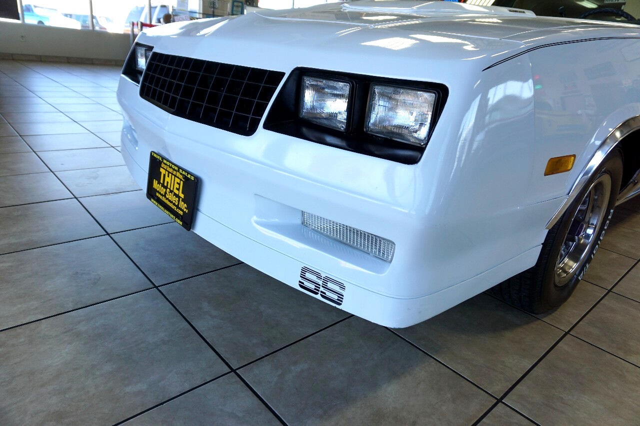 Chevrolet-El-Camino-1984-Truck-19