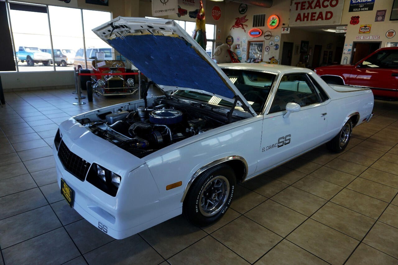 Chevrolet-El-Camino-1984-Truck-28