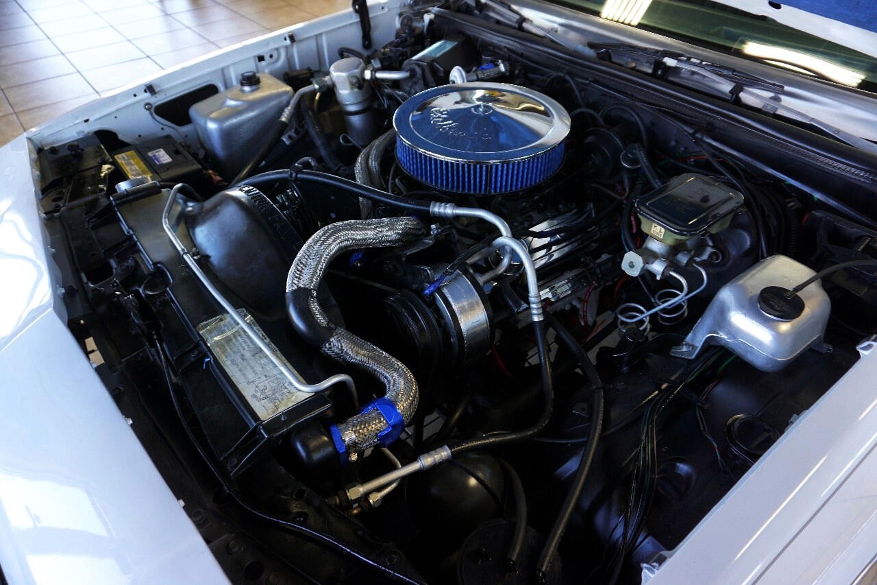 Chevrolet-El-Camino-1984-Truck-29