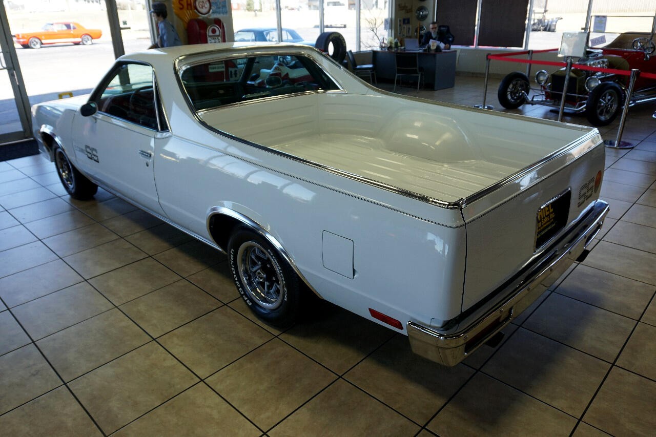 Chevrolet-El-Camino-1984-Truck-38