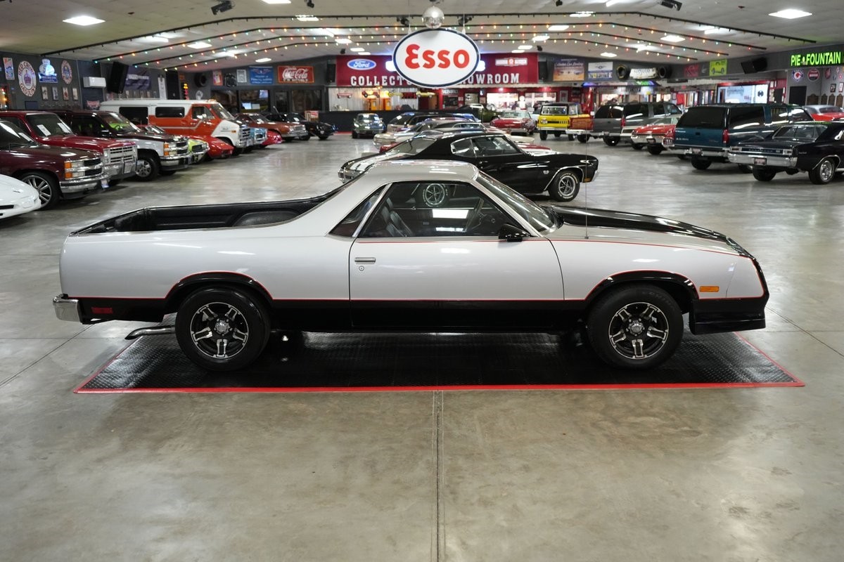 Chevrolet-El-Camino-1986-Truck-15