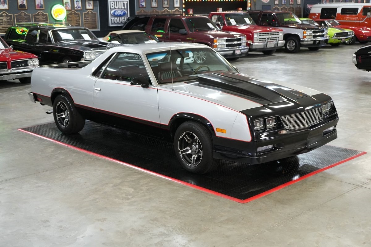Chevrolet-El-Camino-1986-Truck-16
