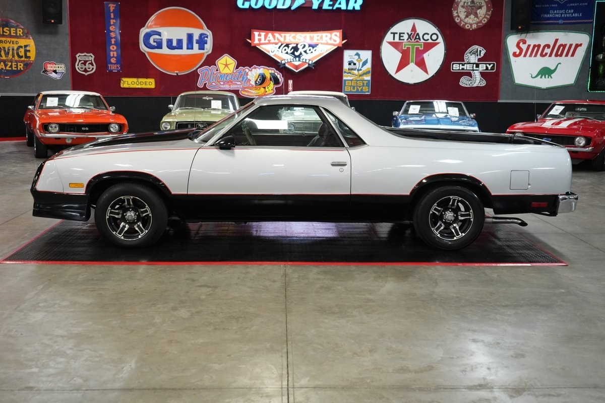 Chevrolet-El-Camino-1986-Truck-2