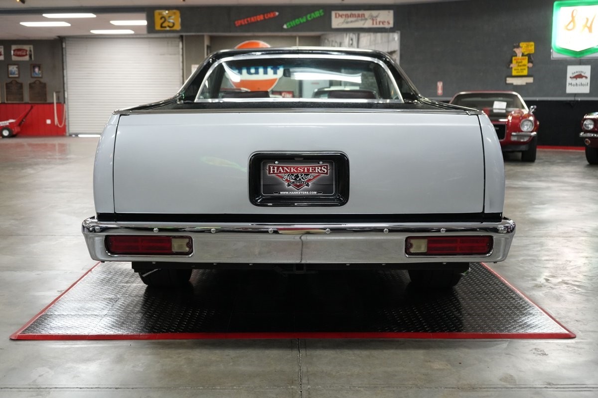 Chevrolet-El-Camino-1986-Truck-21