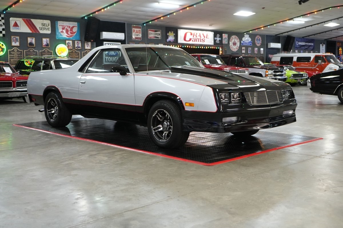 Chevrolet-El-Camino-1986-Truck-24