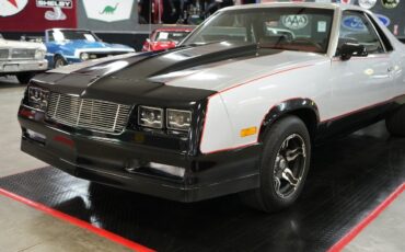 Chevrolet-El-Camino-1986-Truck-26